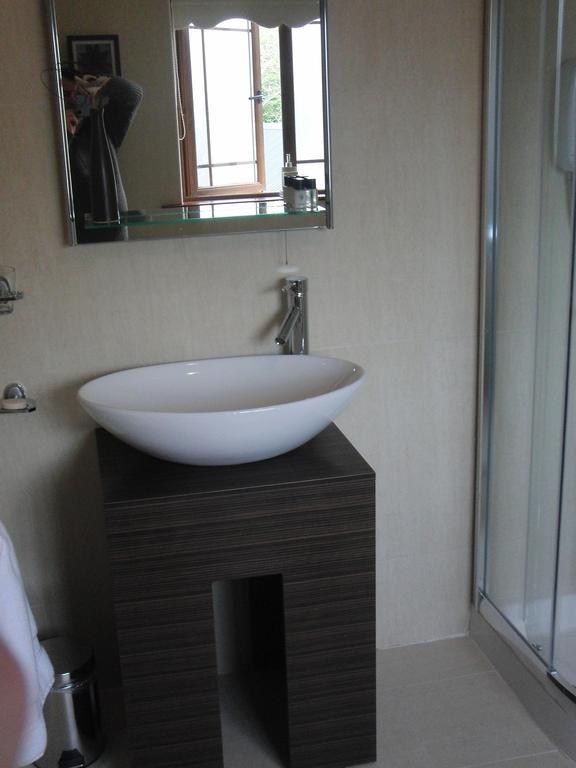 Woodlands House Bed & Breakfast Farranfore Bilik gambar