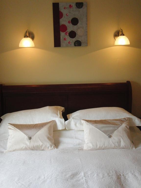 Woodlands House Bed & Breakfast Farranfore Bilik gambar