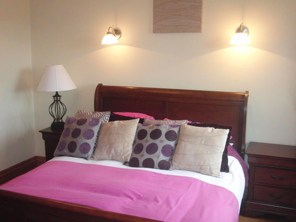 Woodlands House Bed & Breakfast Farranfore Bilik gambar