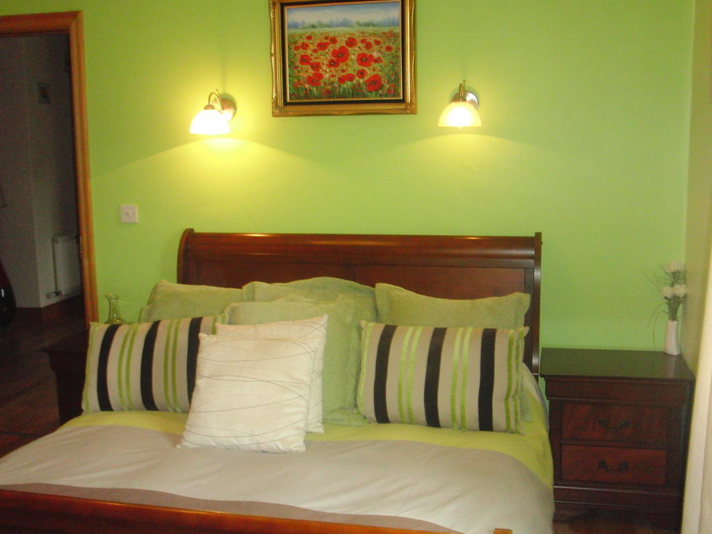 Woodlands House Bed & Breakfast Farranfore Bilik gambar